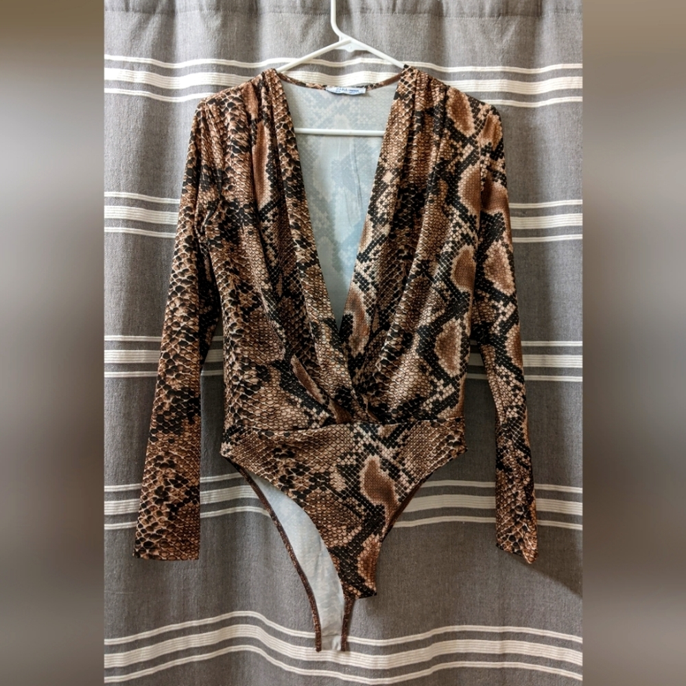 Zara snake bodysuit S
